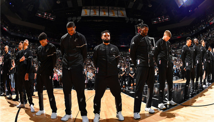 佳与季后赛 佳与季后赛