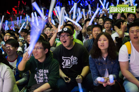 详解棒球规则中的打击干扰及补偿